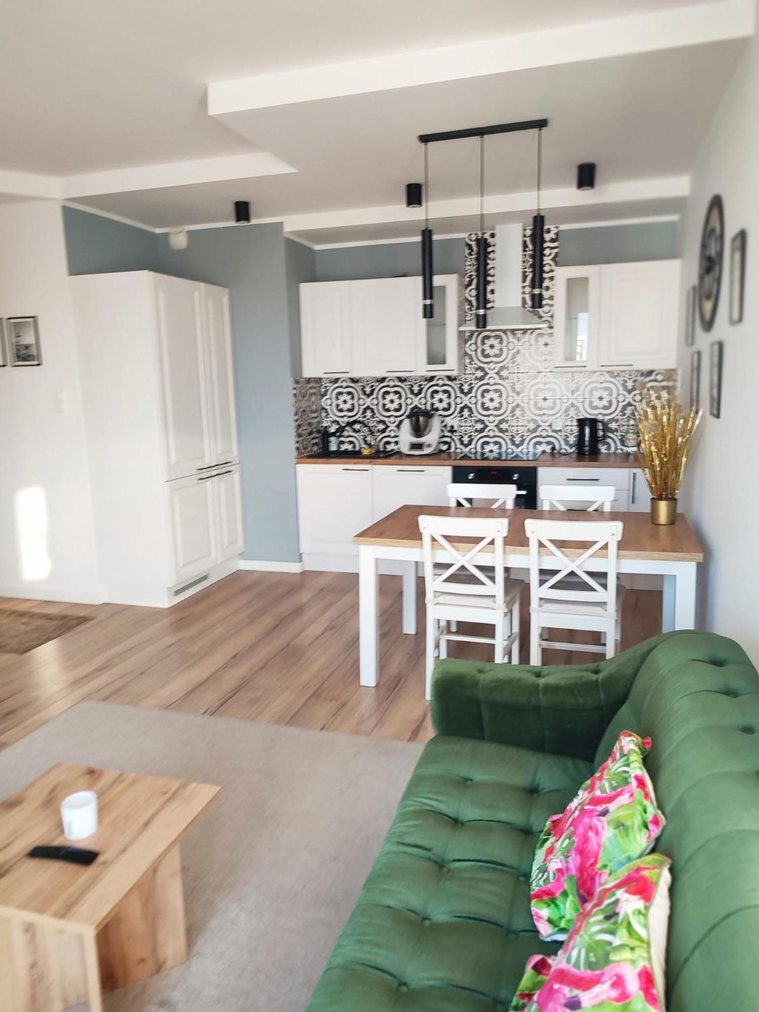 Seaview Apartment *
